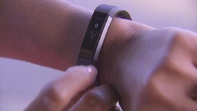 City of Santa Monica issues Fitbits to locals in health awareness program