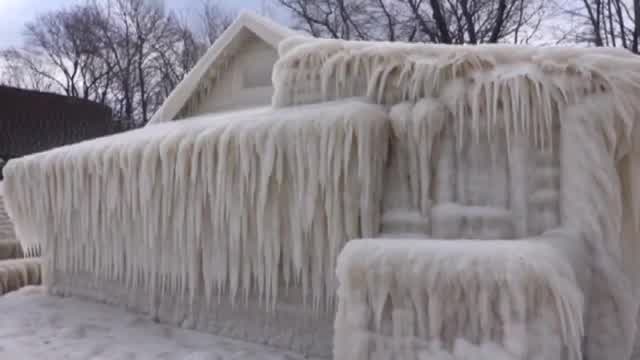 Great Lakes home completely encased in ice