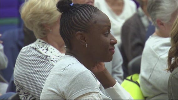 Street Symphony performs for female inmates