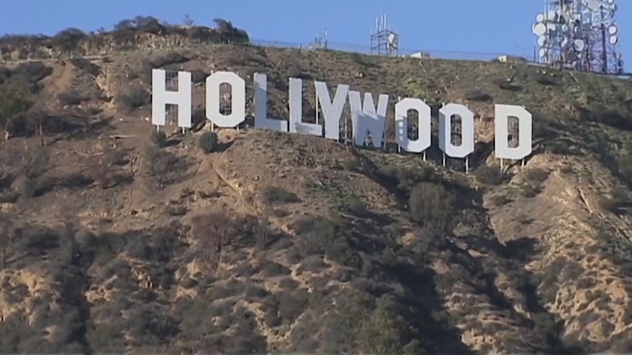 Gondola from LA Zoo to Hollywood sign for photos may be in the works