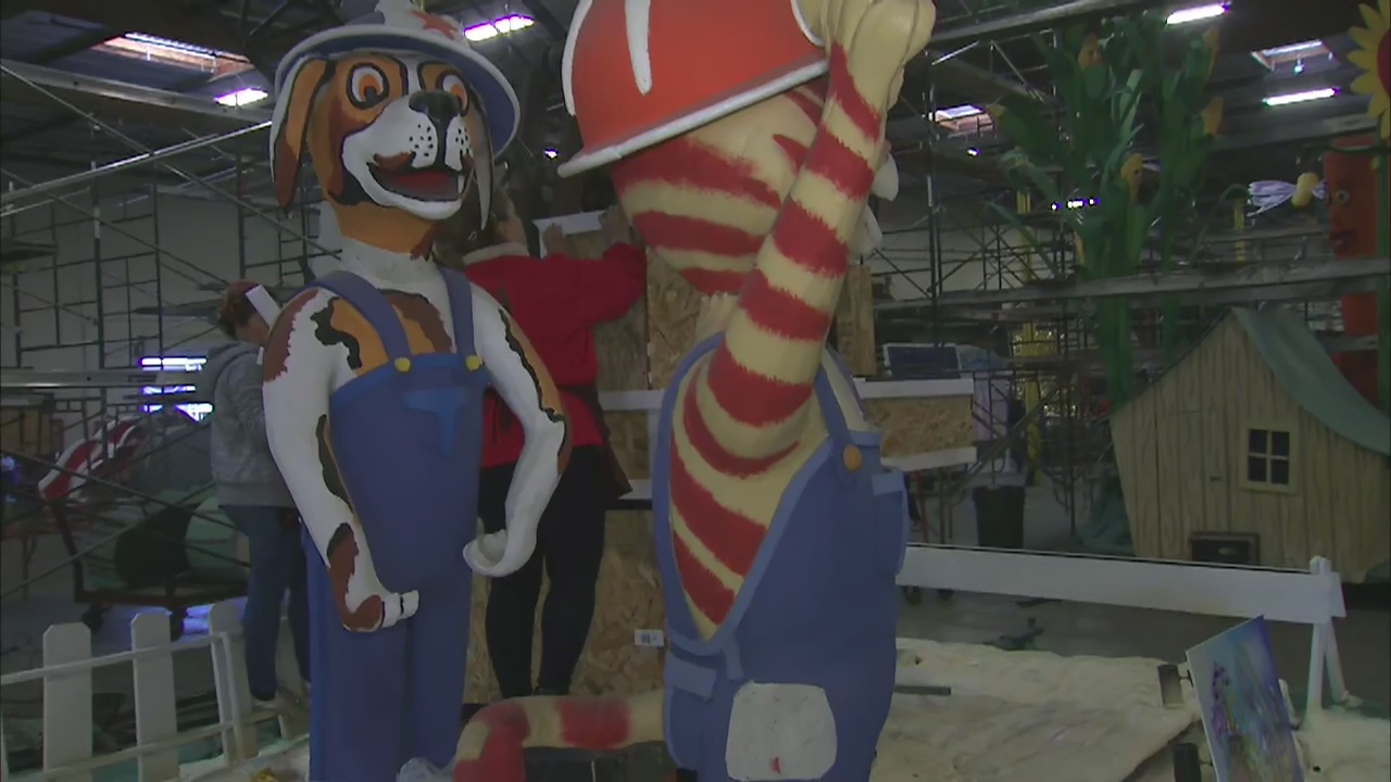 Rose Parade float decorating begins