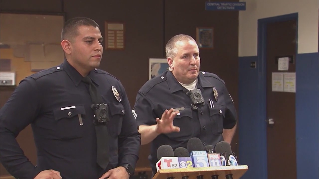 LAPD officers deliver Christmas baby in an apartment hallway