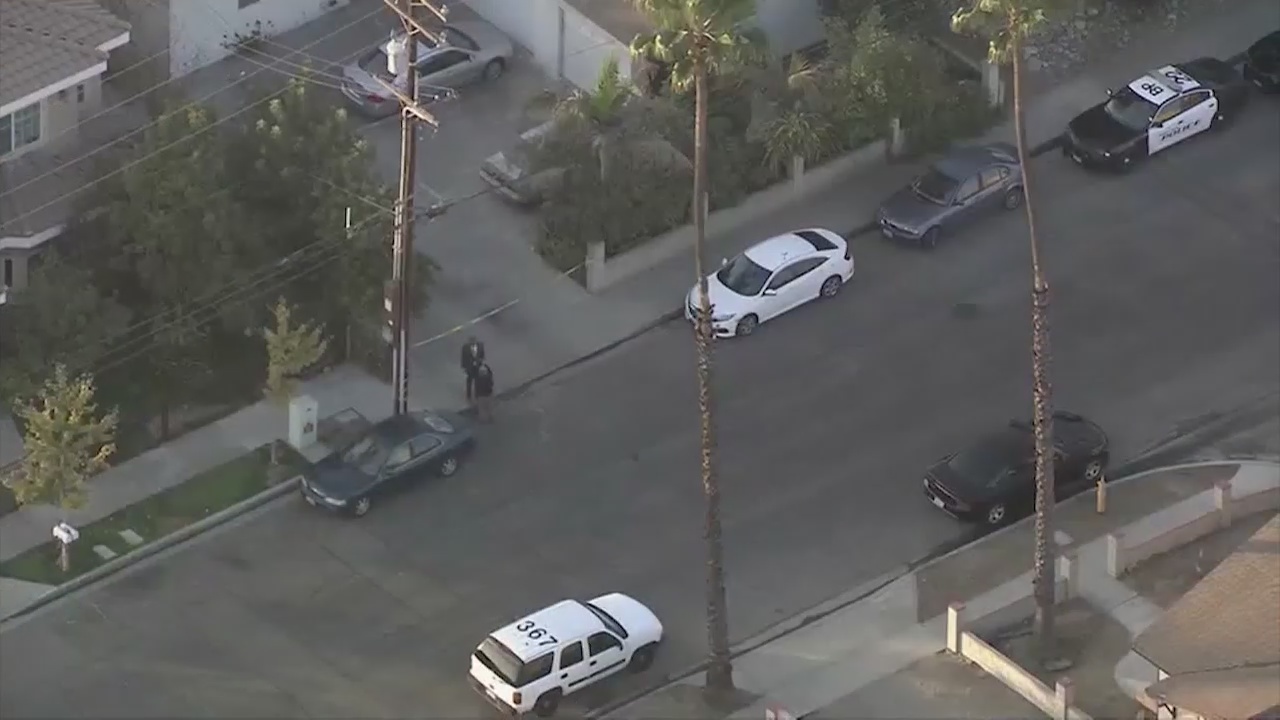 2 found dead inside Baldwin Park home