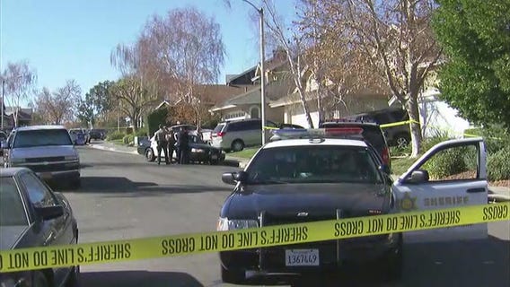 4 dead, including boy, in Santa Clarita murder-suicide