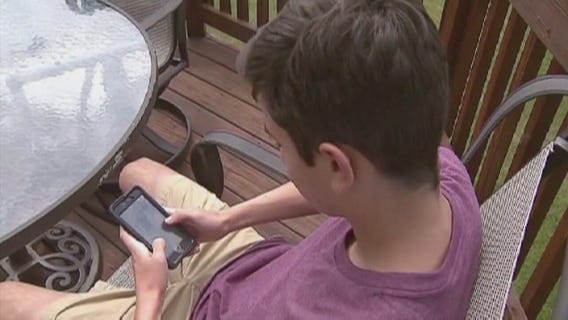 Apple investors urge action to curb child smartphone/gadget addiction