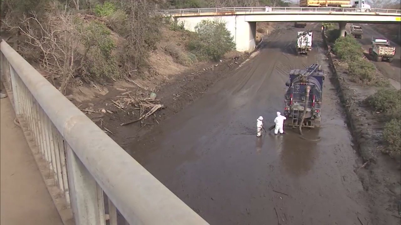 101 Fwy in Ventura closed for another week