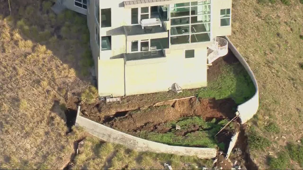 Landslide leaves Malibu home red-tagged over safety concerns