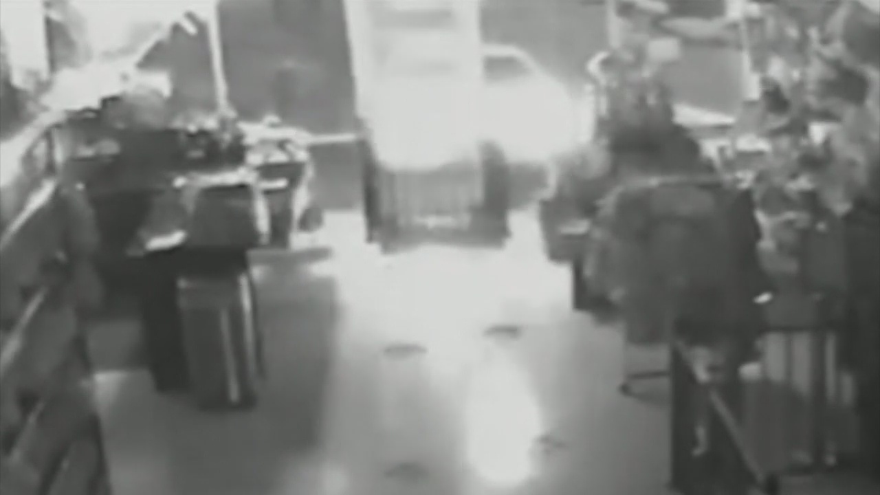 Smash and grab dognapping in La Mirada