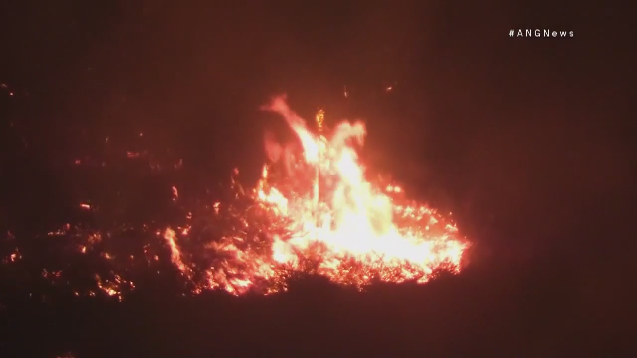 Crews battle 6-acre brush fire in Malibu