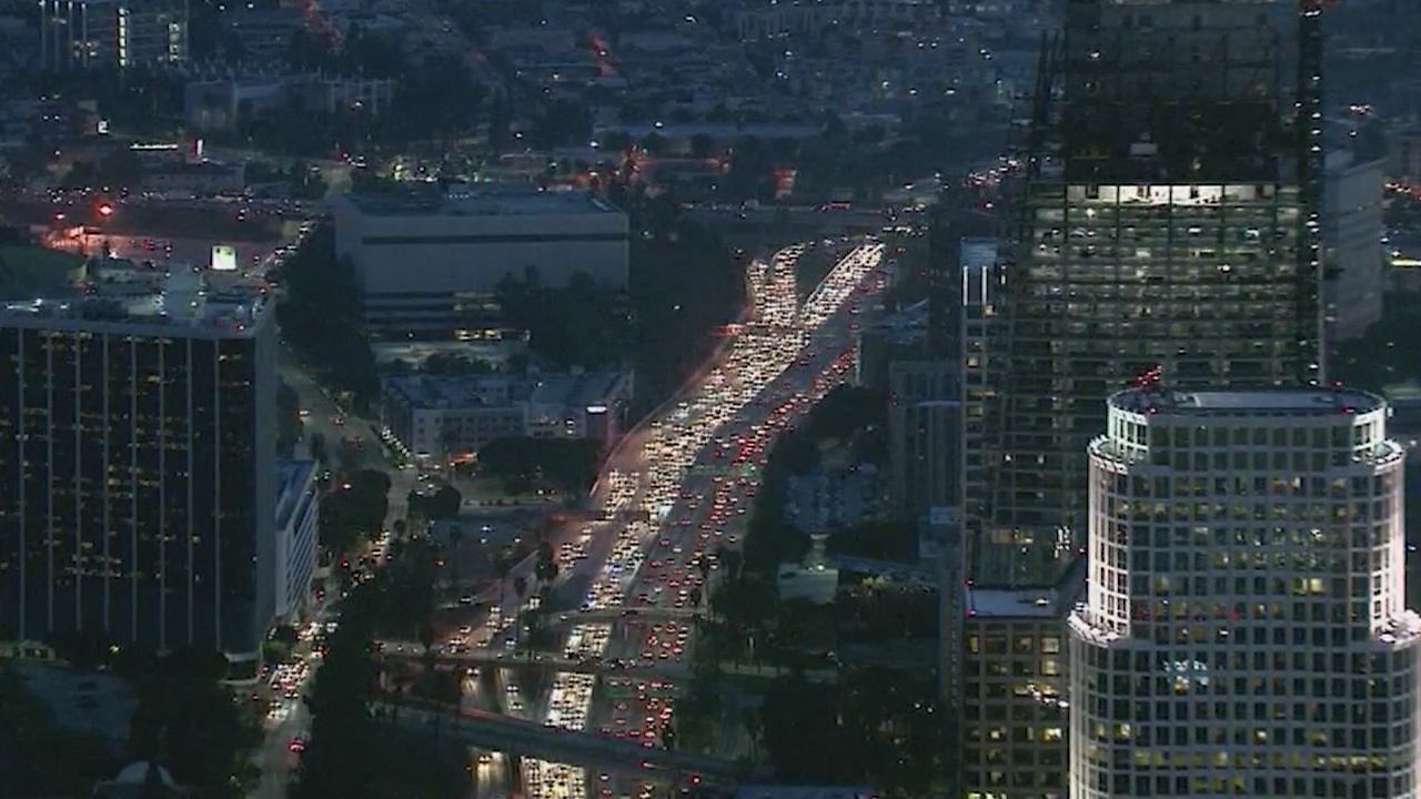Los Angeles remains 'king' of traffic congestion for 6th year in a row