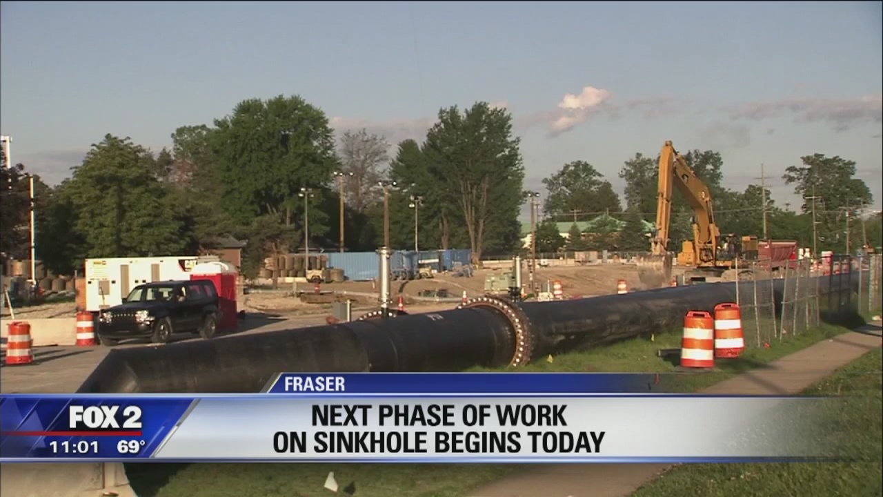 Dig begins to replace collapsed sewer line in Fraser sinkhole