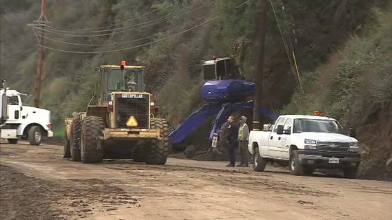 Stretch of Topanga Canyon Road closed until at least Sunday night