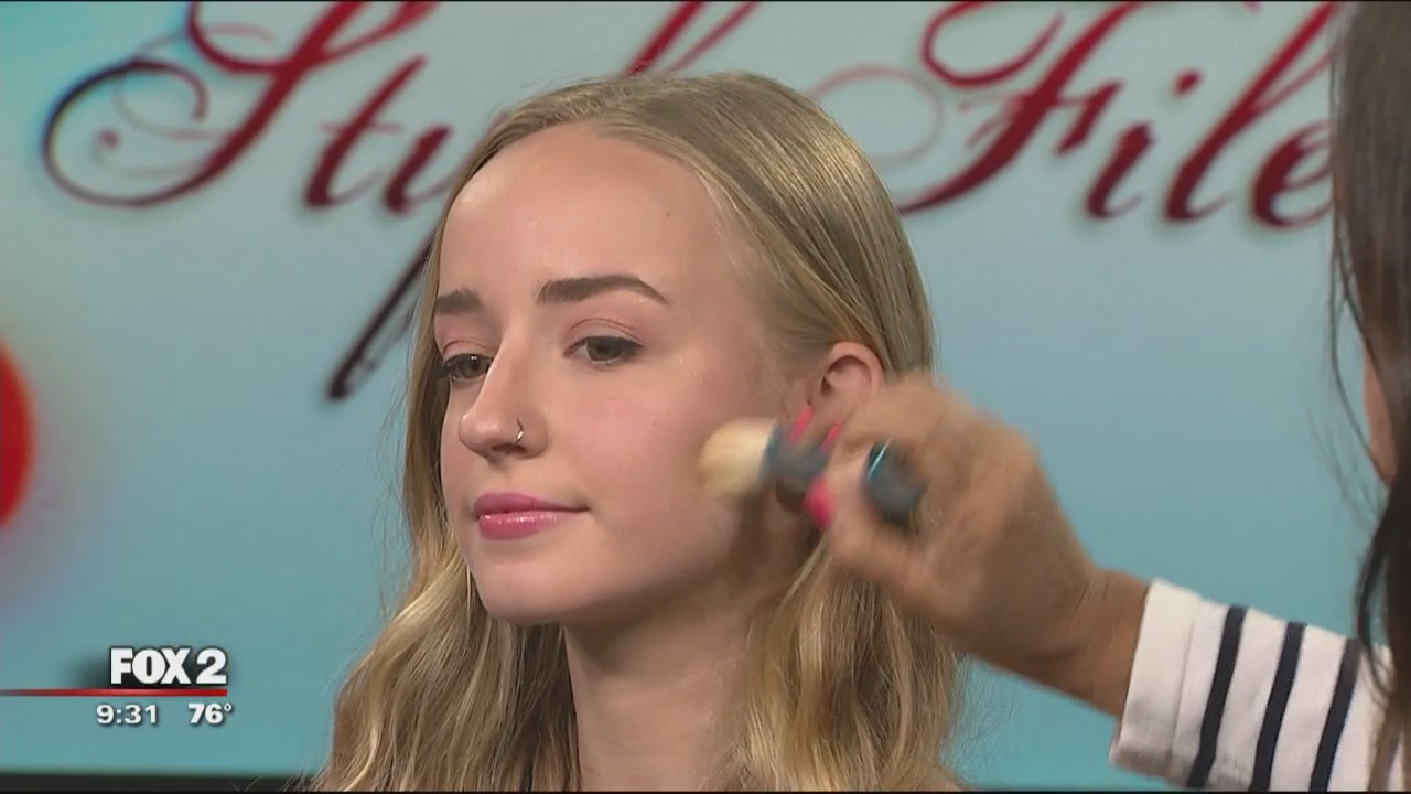 Sun protection using summer make-up with Tiffany Elie