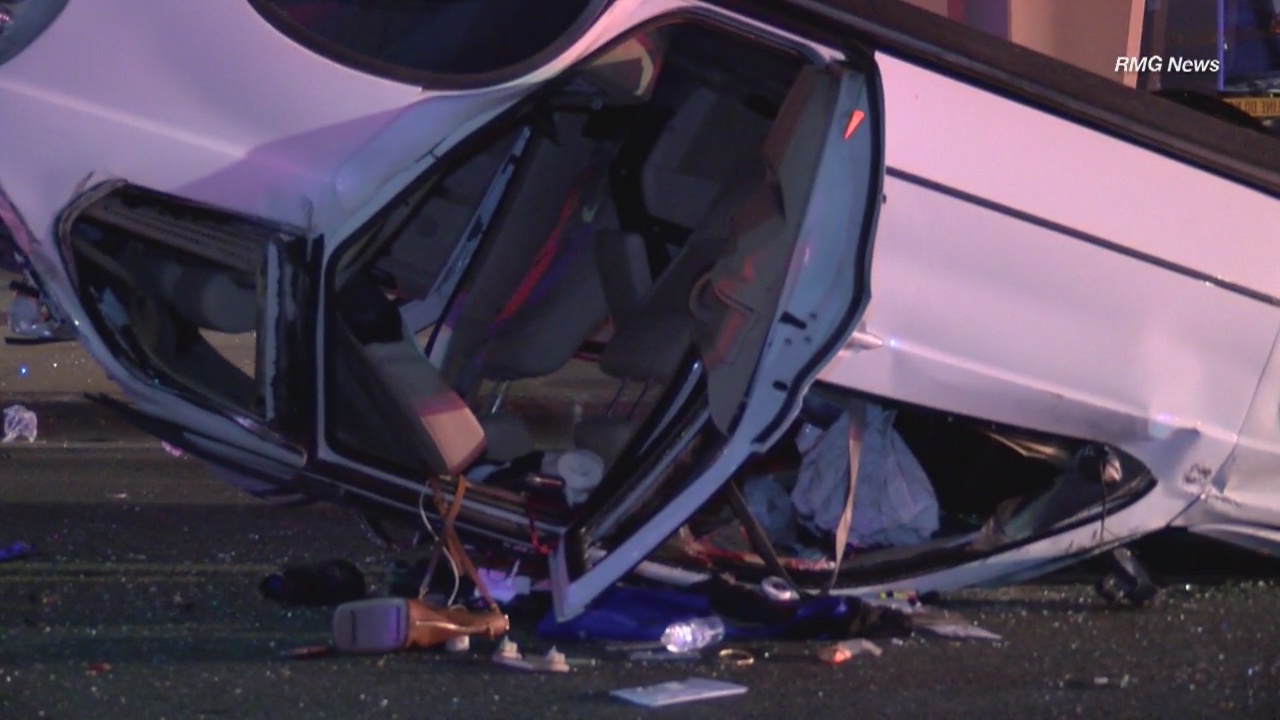 2 women killed, 4 others injured in Beverly Hills crash