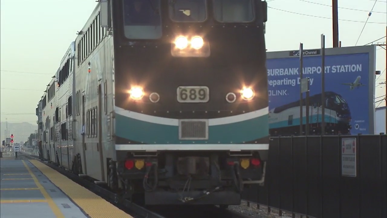 New Metrolink Burbank airport station opens