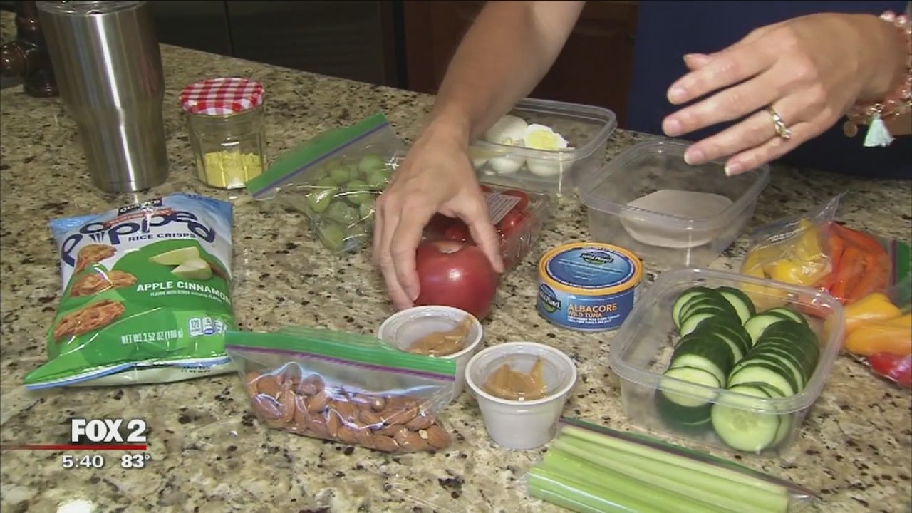 Packing healthy car snacks for your next road trip