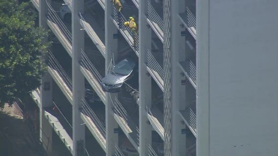 Car dangles from Santa Monica parking garage