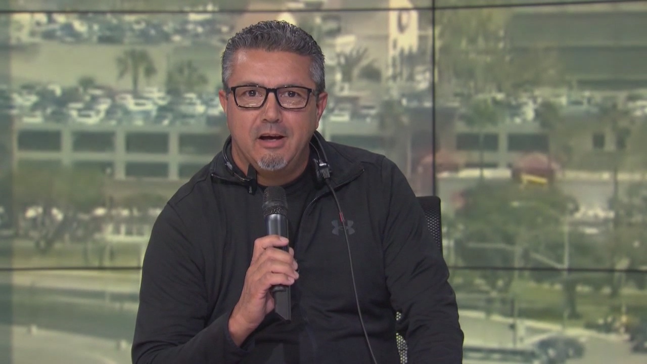 FOX 11 production crew honors Tony McEwing on his 25th anniversary at KTTV