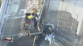 Fiery crash closes I-75 near M-59