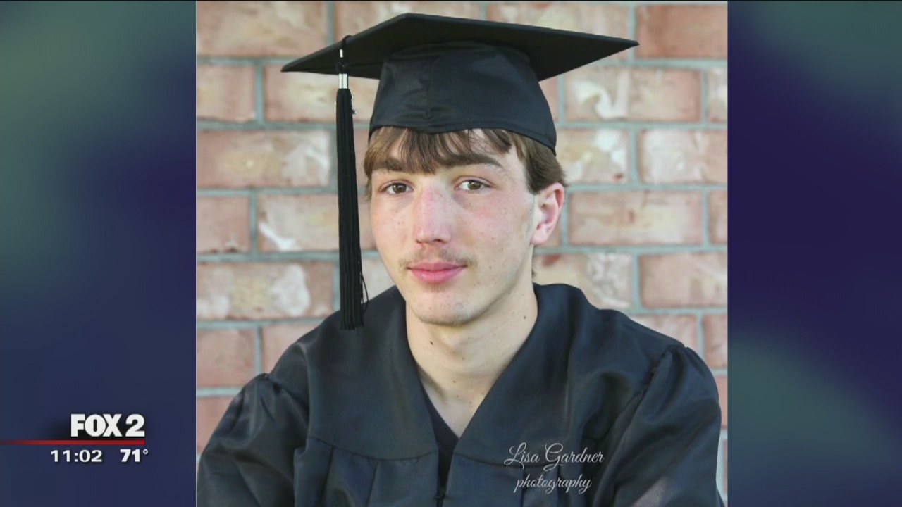 Suspect called 911 with grandmother after Taylor stabbing, police say