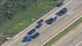 Standoff on I-75 ends after 6 hours, man arrested