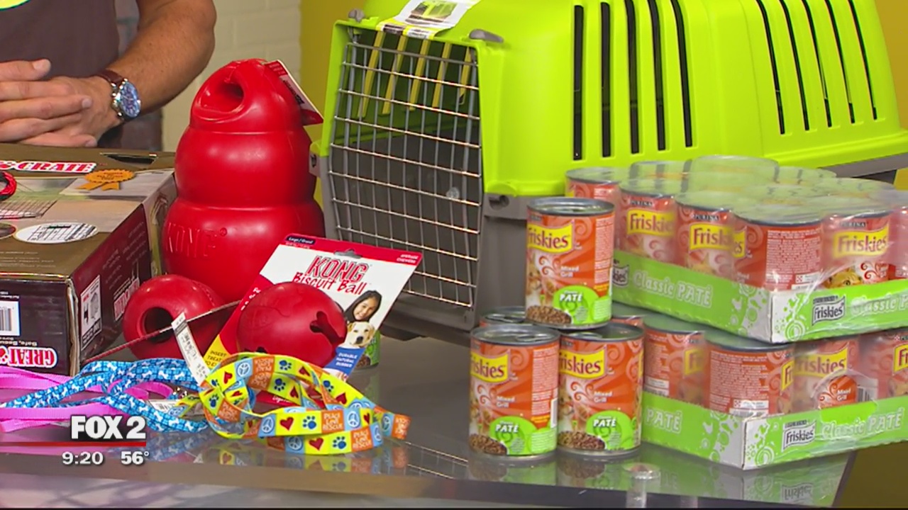 Premier Pet Supply offering discounted items for pets in Harvey aftermath