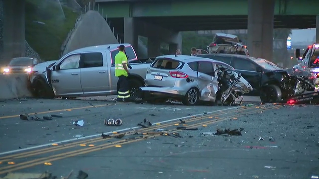 Woman killed, 9 hurt in multi-vehicle crash on 5 Freeway in Irvine
