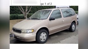 Man renting out minivan in Venice