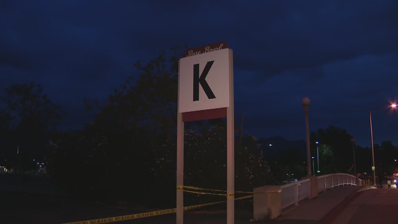 Man fatally stabbed in Rose Bowl parking lot