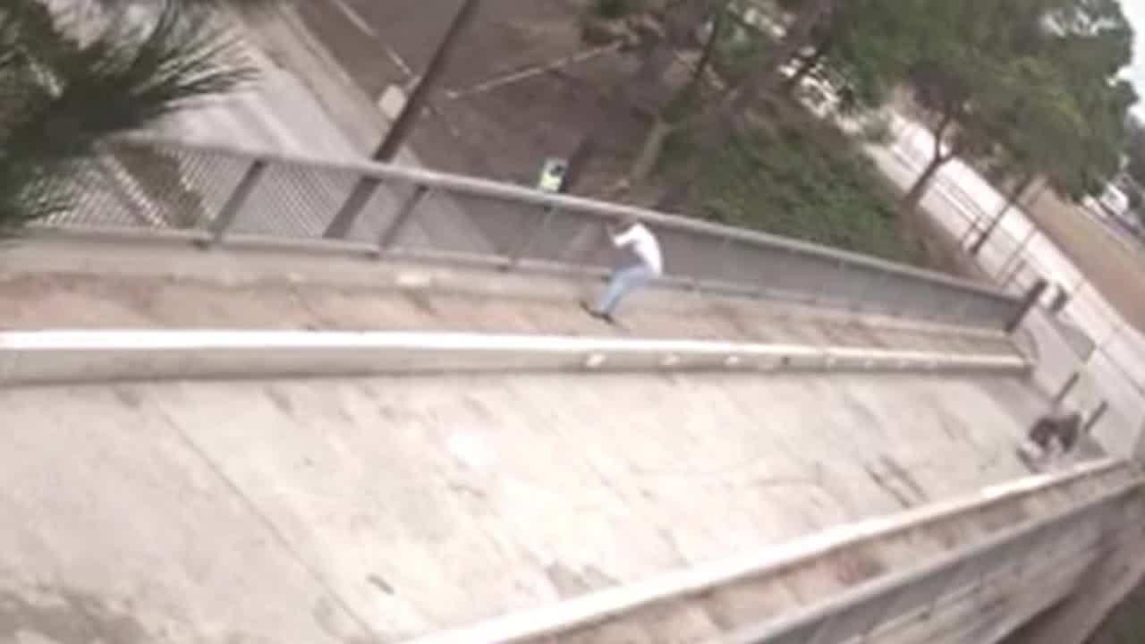 Fullerton city council candidate allegedly caught on camera stealing campaign signs