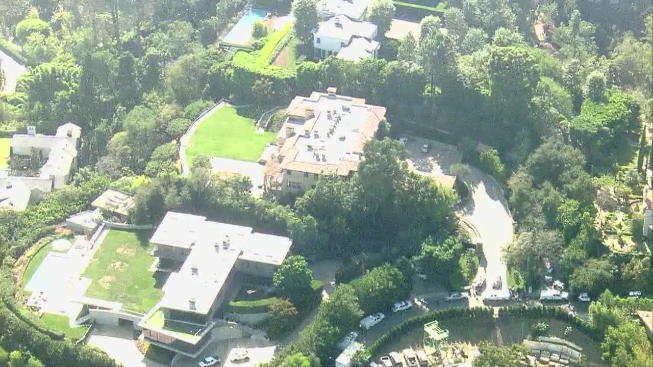 Bomb squad checking out suspicious packages in Bel Air