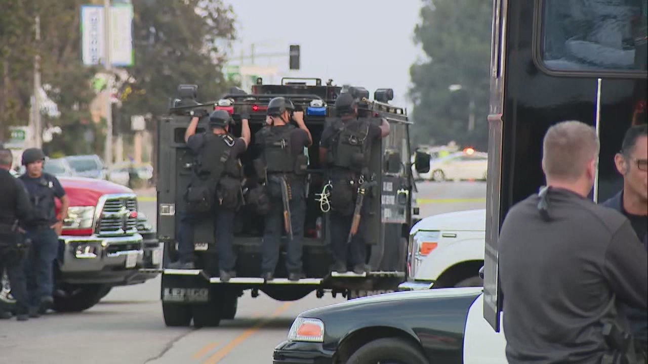 Police searching for several suspects after takeover robbery at Tarzana pot dispensary