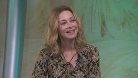 Sharon Lawrence being honored with award for efforts toward breast cancer awareness