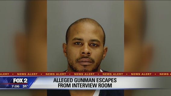 Man escapes custody while being questioned for bar shooting in Pontiac