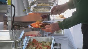 Malibu businesses offer up free meals to victims of the Woolsey Fire