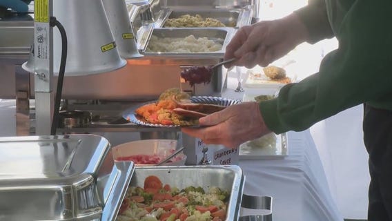 Malibu businesses offer up free meals to victims of the Woolsey Fire