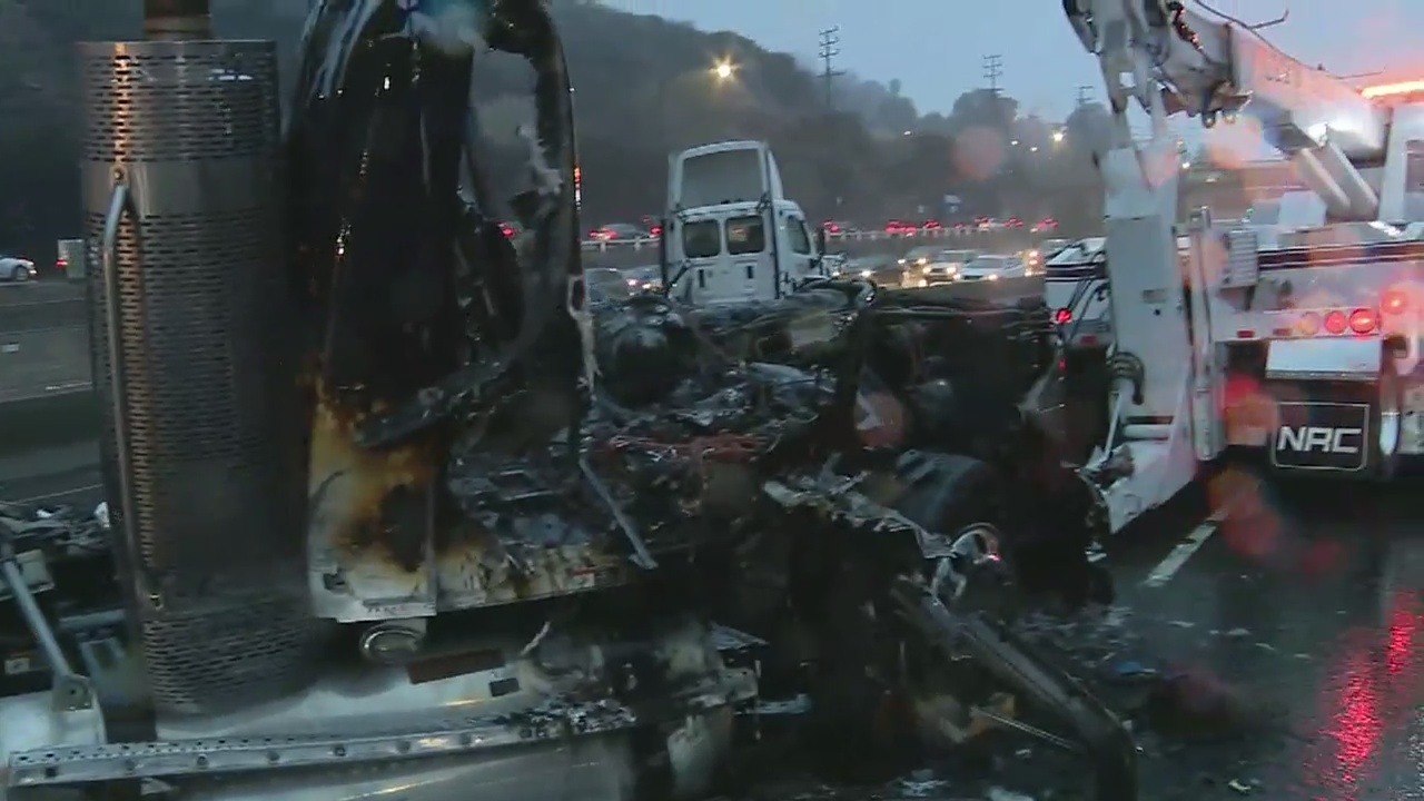 Big rig erupts in flames on 101 Freeway in Hollywood Hills area