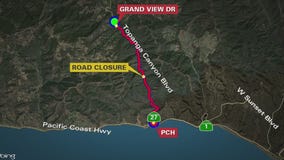 Rock slide shuts down Topanga Canyon Boulevard