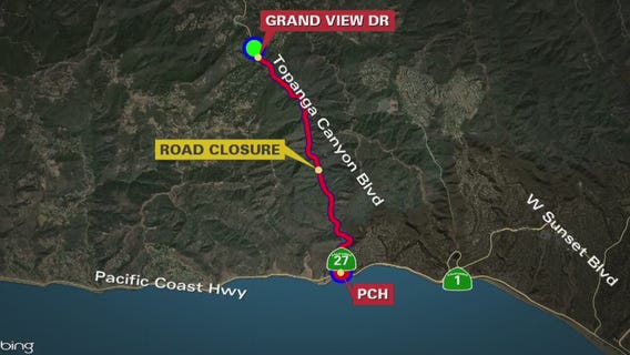 Rock slide shuts down Topanga Canyon Boulevard
