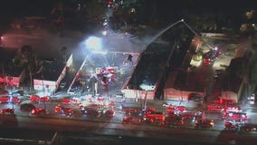 Crews battle fire at Sylmar strip mall