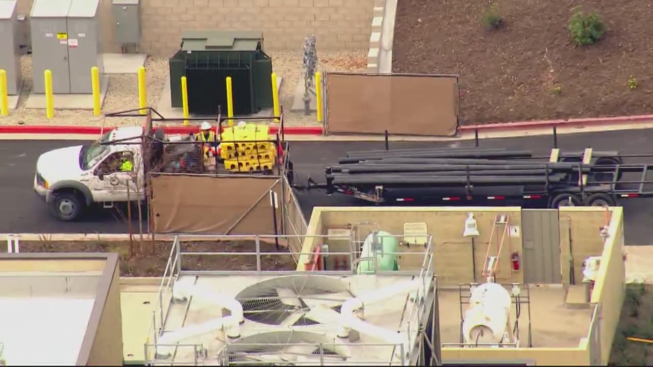 Kaiser Woodland Hills says no running water until at least Thursday