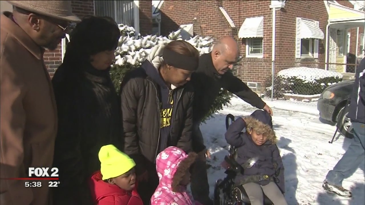 Homeless working mother gets new house from Detroit Rescue Mission ...