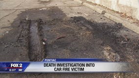 Chiropractor found dead in burning car in Pontiac