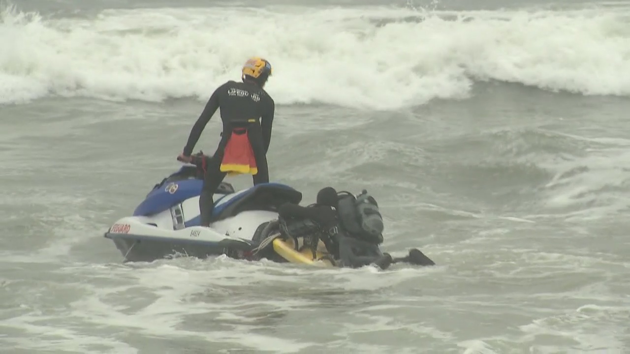 Search for man missing in waters off Marina del Rey | FOX 11 Los Angeles