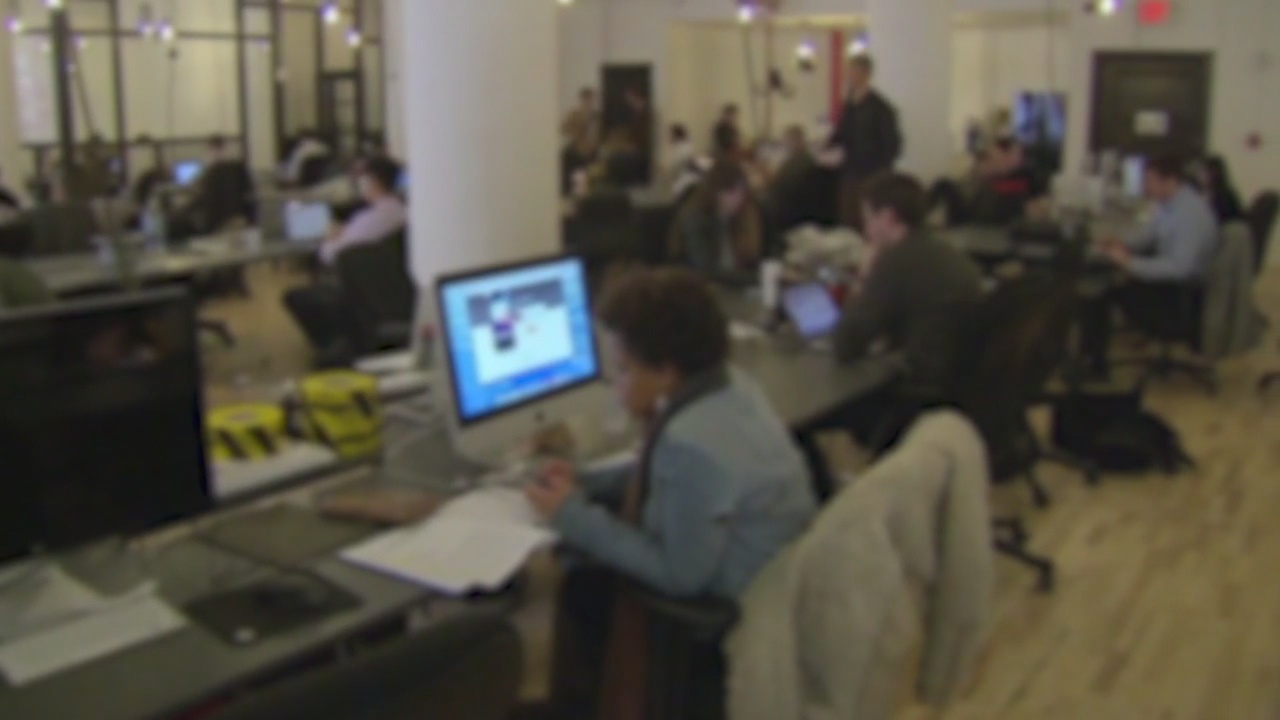 Tips to help recent grads find a job as unemployment reaches all time high