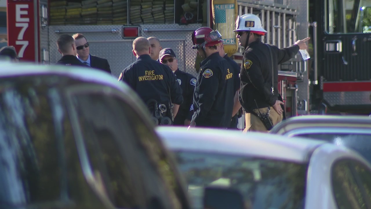 Deadly house fire in Santa Ana under investigation