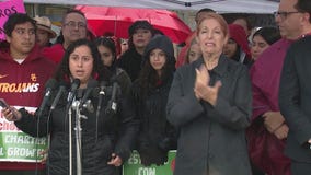 Talks resume in effort to end strike by Los Angeles teachers