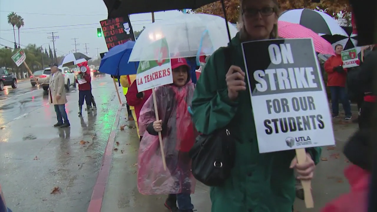 The latest on the LA teacher strike as both sides return to the negotiation table on Thursday