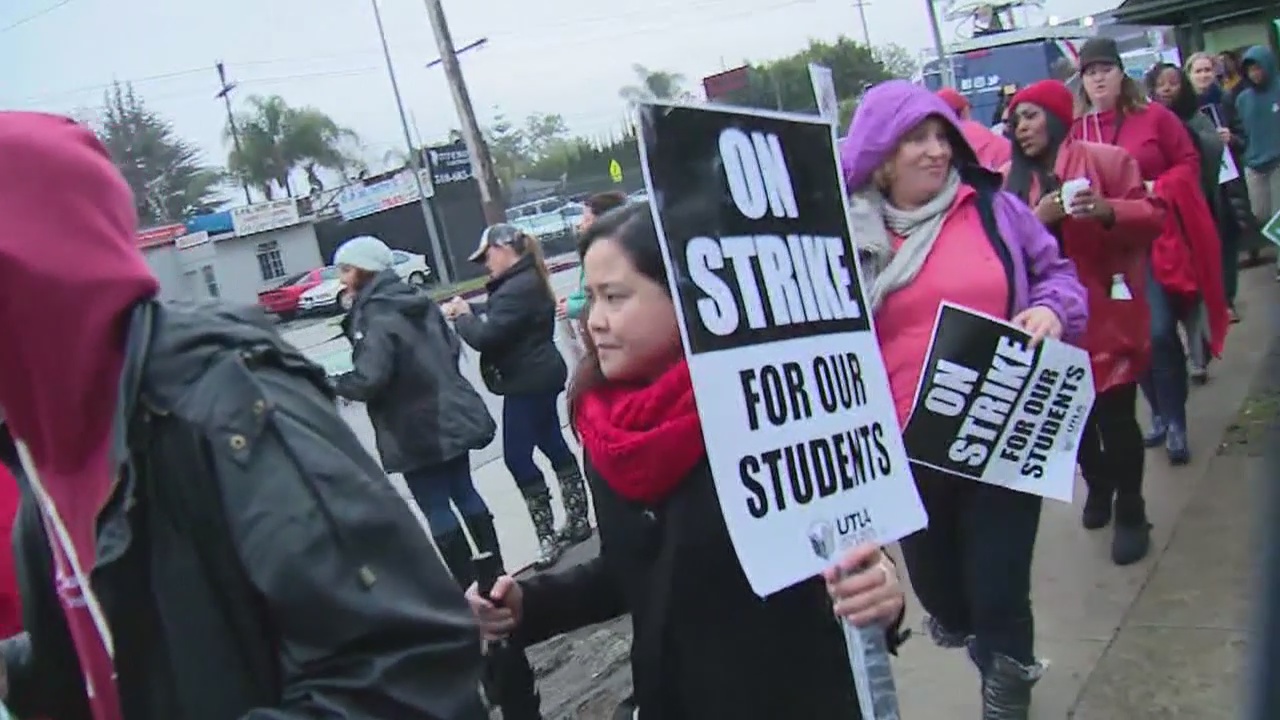 Union and school district officials reportedly making progress