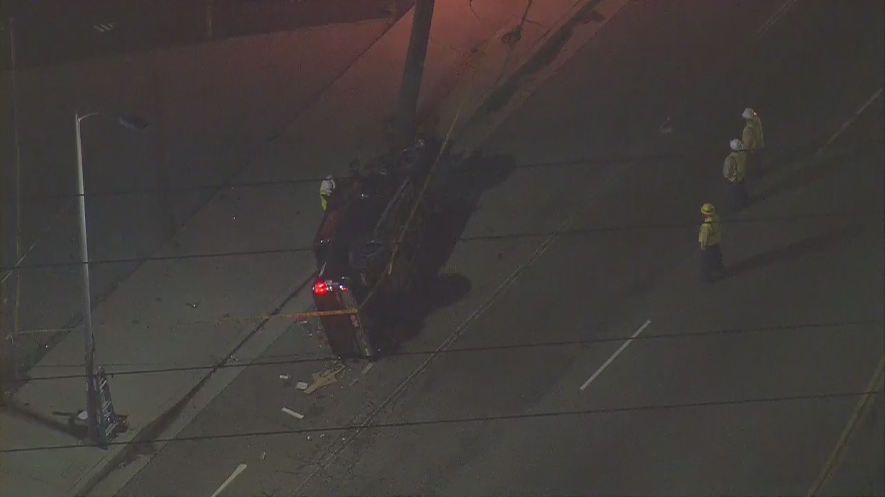 Car into pole in Van Nuys